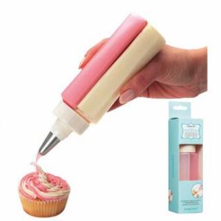 Cake decorating kit