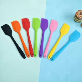 Stock promotion: Small silicone spatula, high-temperature resistant integrated cream spatula, household baking tools, cross-border wholesale